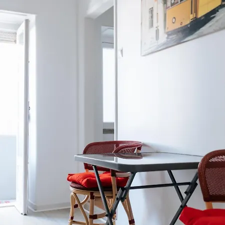 Aquilla Family 206 Homestay Lisbon